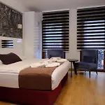 taksim çamdalı suit
